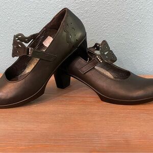 NAOT Amato Classic Black leather Mary Jane 42 (10.5-11M) EUC